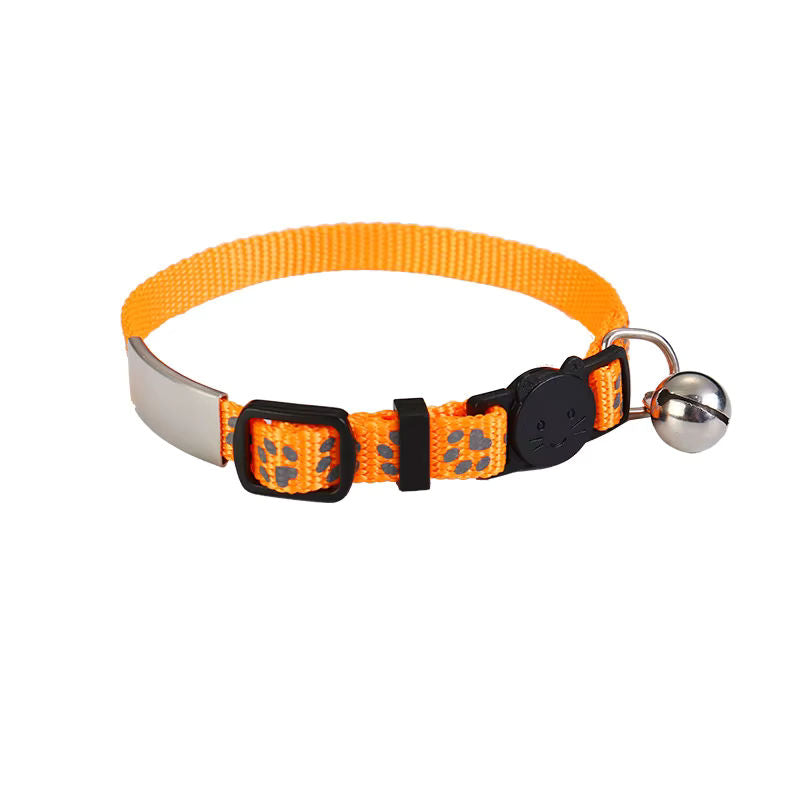 Kattenhalsband gegraveerd met naam en telefoonnummer