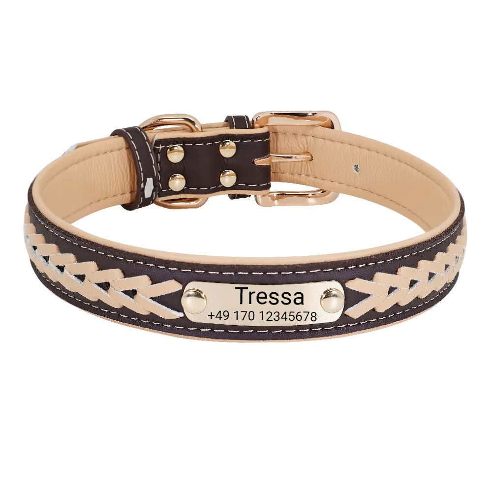 Hondenhalsband met naam "Tressa". Gravure van naam en telefoonnummer, in drie verschillende maten