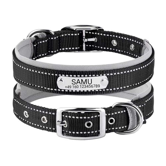 Gegraveerde hondenhalsband "Samu" met reflecterende veiligheidsstiksels. Personalisatie met naam en telefoonnummer