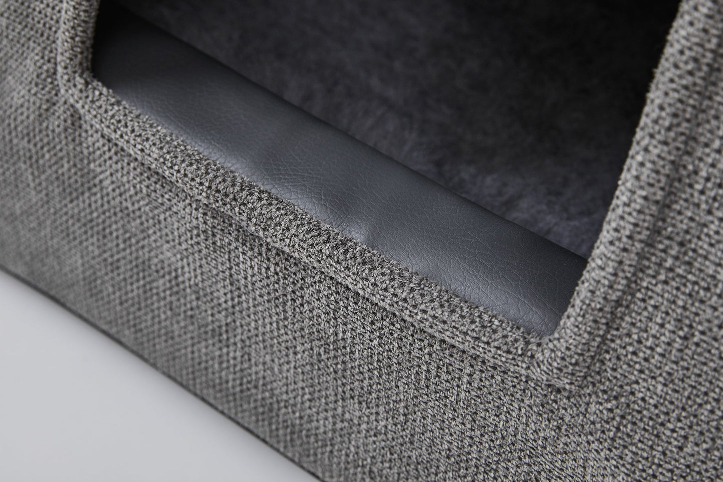 Hoes voor hondenhol IGLU Hydda 