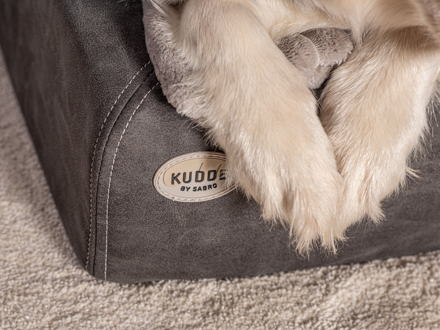 Hondenbed KUDDE veganistisch suède 