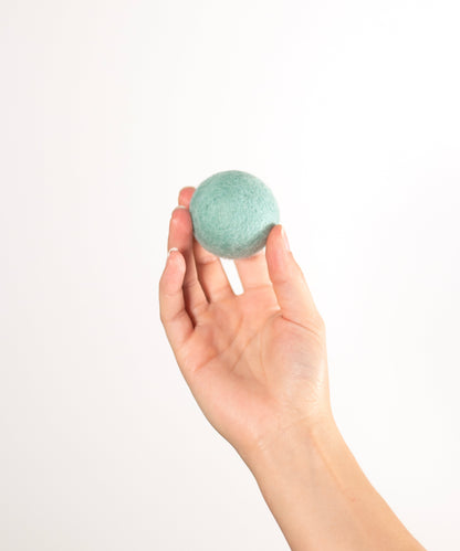 BUDDY. Hondenspeelgoed van schapenwol "Bal" - Mint 